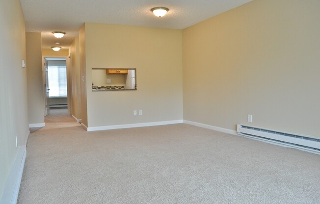 2 beds, 1 bath, 785 sqft, $1,395, Unit Unit #6