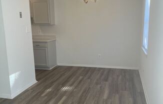 1 bed, 1 bath, 550 sqft, $993