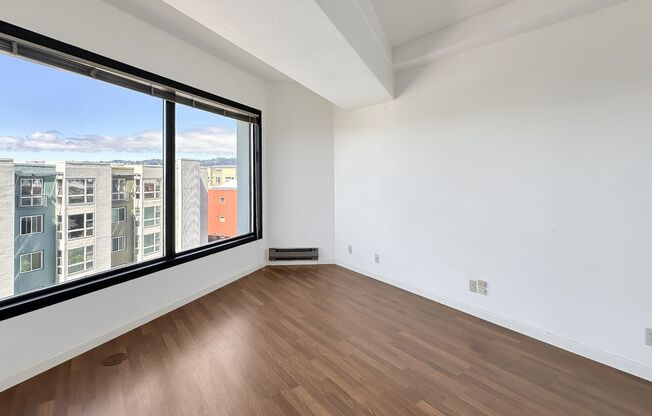 2 beds, 1 bath, $3,400, Unit APARTMENT 517