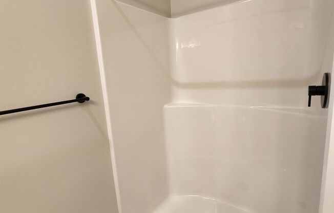 Studio, 1 bath, 507 sqft, $1,170, Unit 500-105