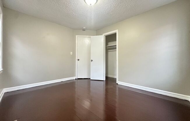 3 beds, 1 bath, $1,195