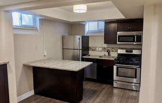 Studio, 1 bath, 300 sqft, $1,135, Unit 8