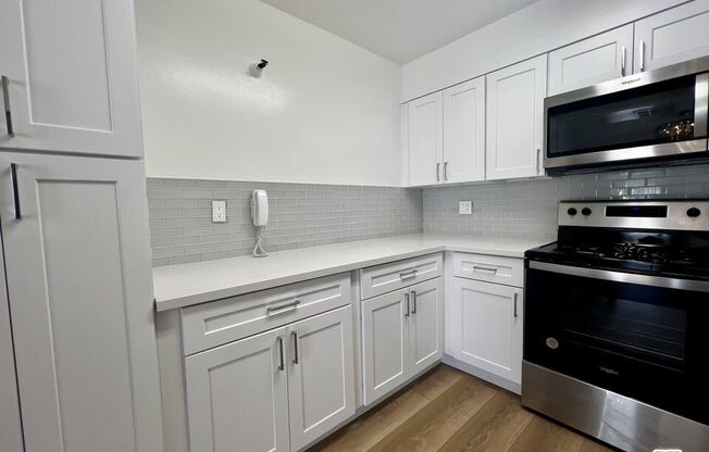 1 bed, 1.5 baths, 1,207 sqft, $4,195, Unit 506