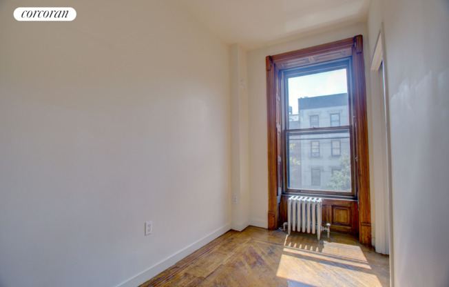 47 W 84 ST