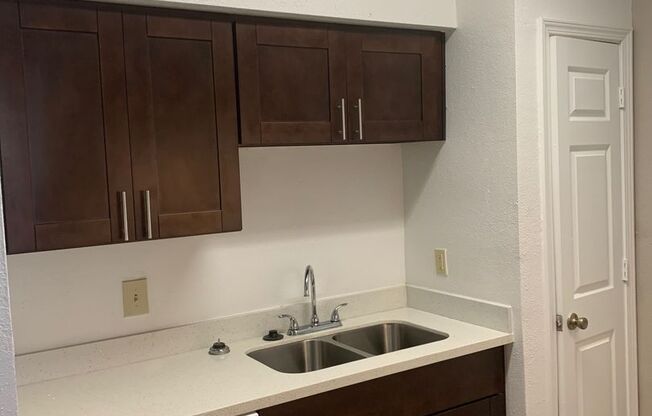 Emerald Cove Apartments