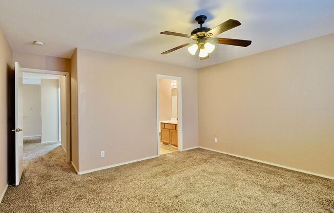 3 beds, 2.5 baths, $1,750