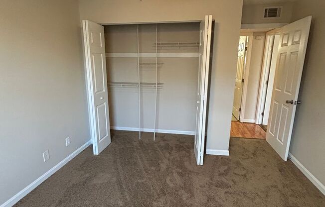 2 beds, 1 bath, 930 sqft, $1,100, Unit 4508-104