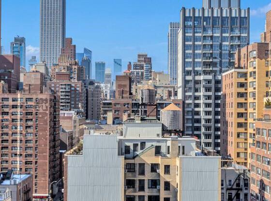 Studio, 1 bath, $3,250, Unit 6E