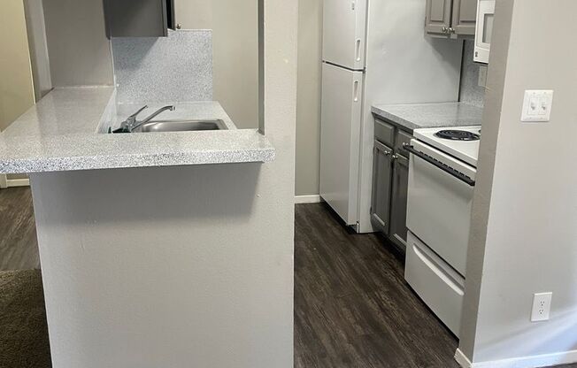 2407 E. 55th Pl Unit 68