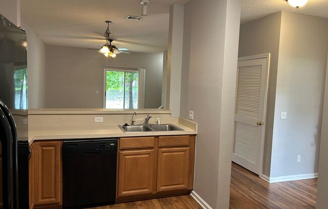 2 beds, 2.5 baths, $1,650