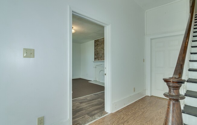 Watkins St  537