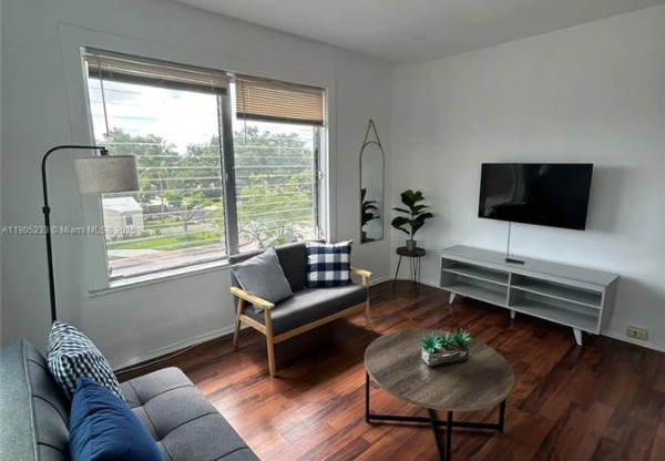 444 PONCE DE LEON BLVD