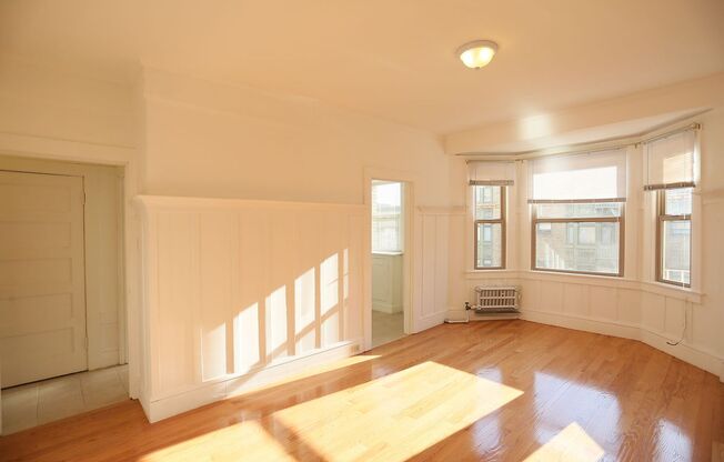 Studio, 1 bath, $1,895, Unit #407