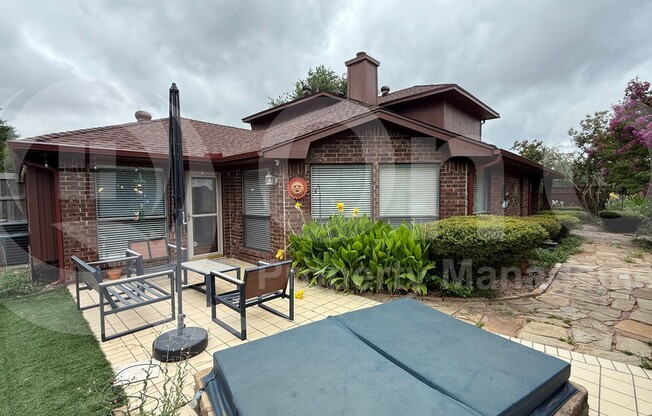 6708 ROMAN CT