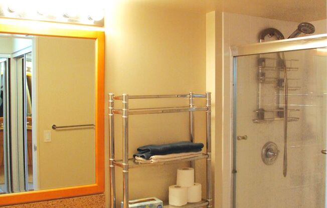 2 beds, 2 baths, $4,000