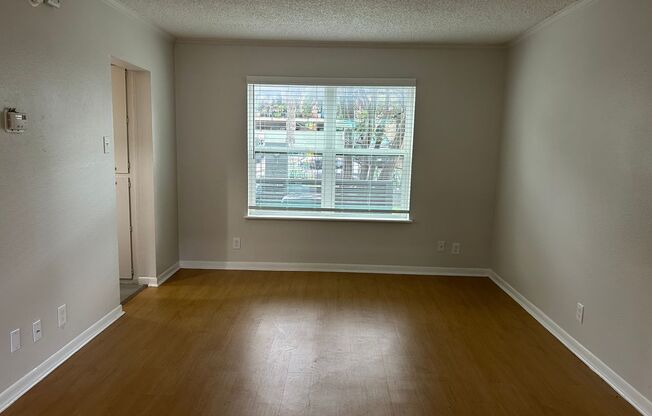 Studio, 1 bath, 400 sqft, $1,014, Unit ABB-2-107