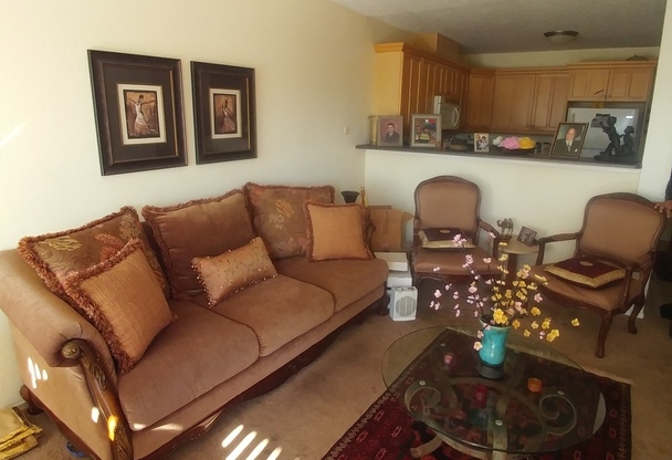 Beautiful 1 bedroom  Fashion Valley Condo