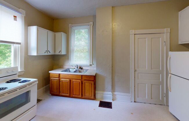 301-303 Zeigler Ave