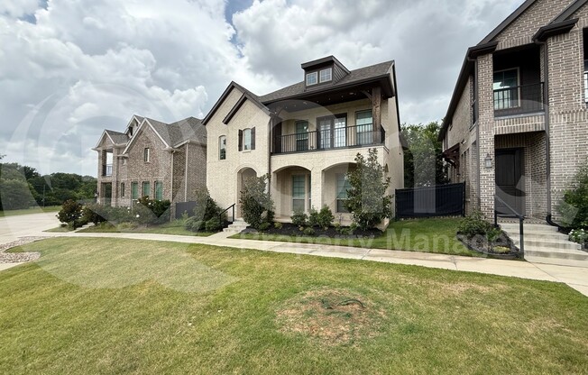 732 PATRIOT LN