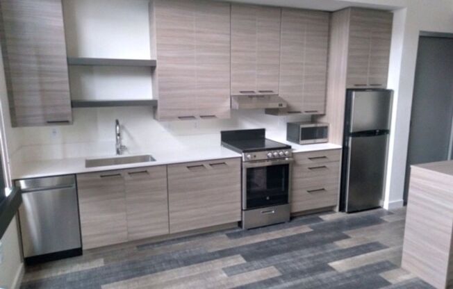 Ferry Street Manor *Free Rent Specials available all vacant units!*