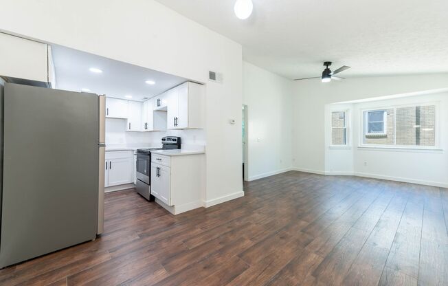 1 bed, 1 bath, 600 sqft, $980, Unit 15