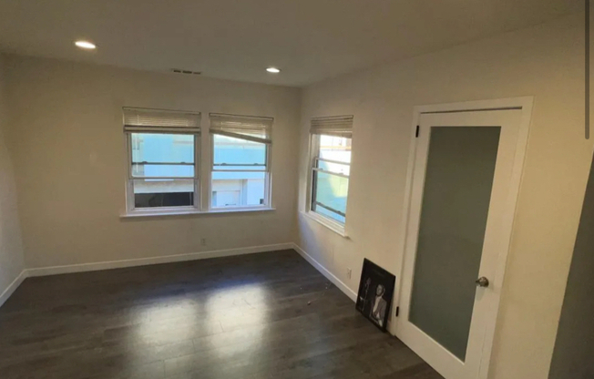 411 W WINDSOR RD