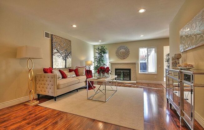 $4590 / 5 BR -GORGEOUS MODEL HOME IN THE WARM SPRINGS AREA SOUTH FREMONT