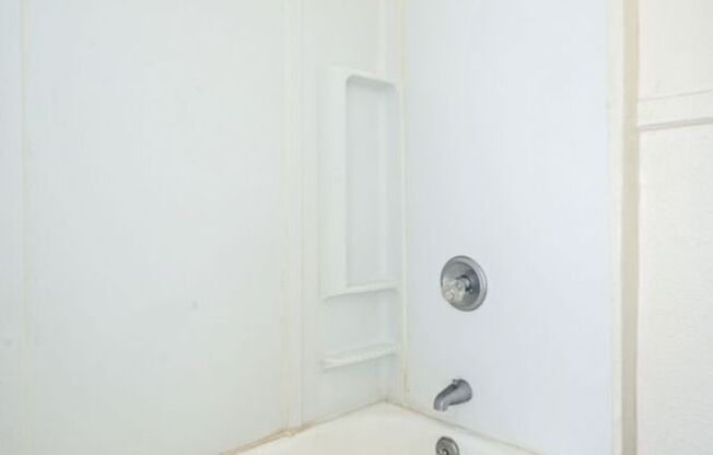 1 bed, 1 bath, 625 sqft, $1,750, Unit 108