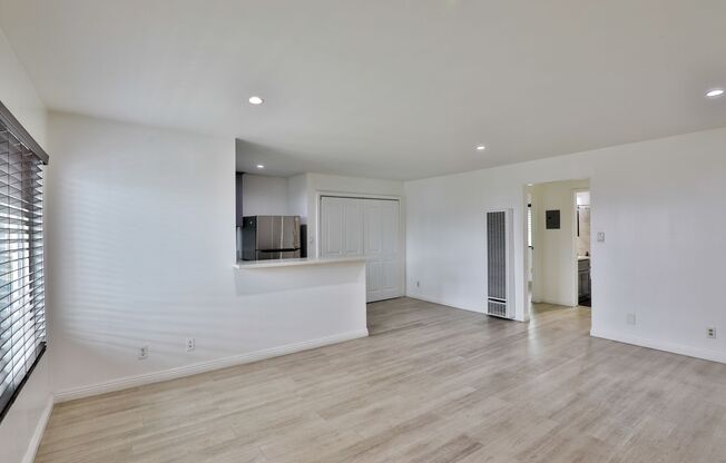 1881 JEFFERSON BLVD