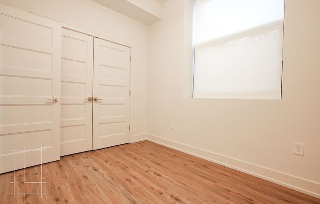2 beds, 1 bath, $1,584, Unit 875 Michigan Ave Apt. 106