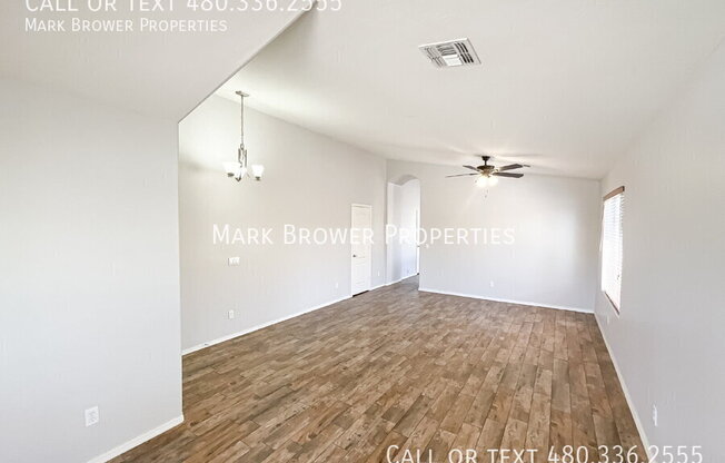 270 W DANA DR