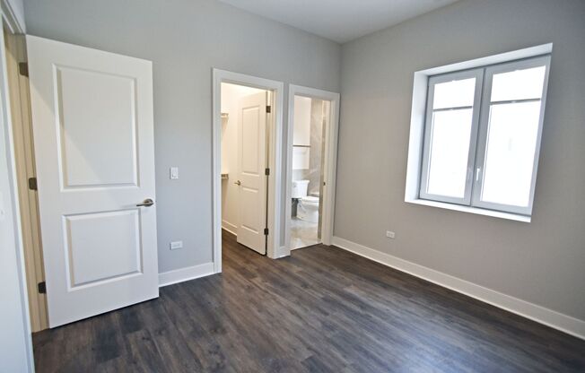 2 beds, 2 baths, 950 sqft, $3,550, Unit 927-301