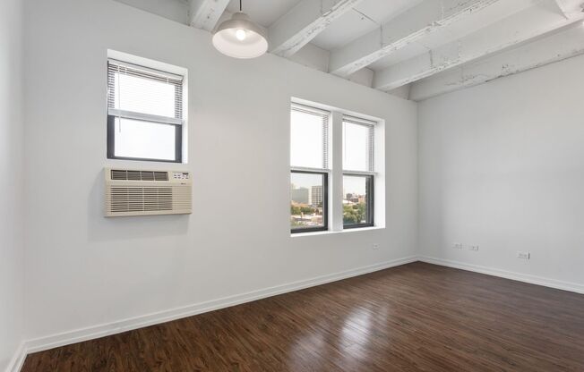 Studio, 1 bath, 212 sqft, $1,550, Unit 607