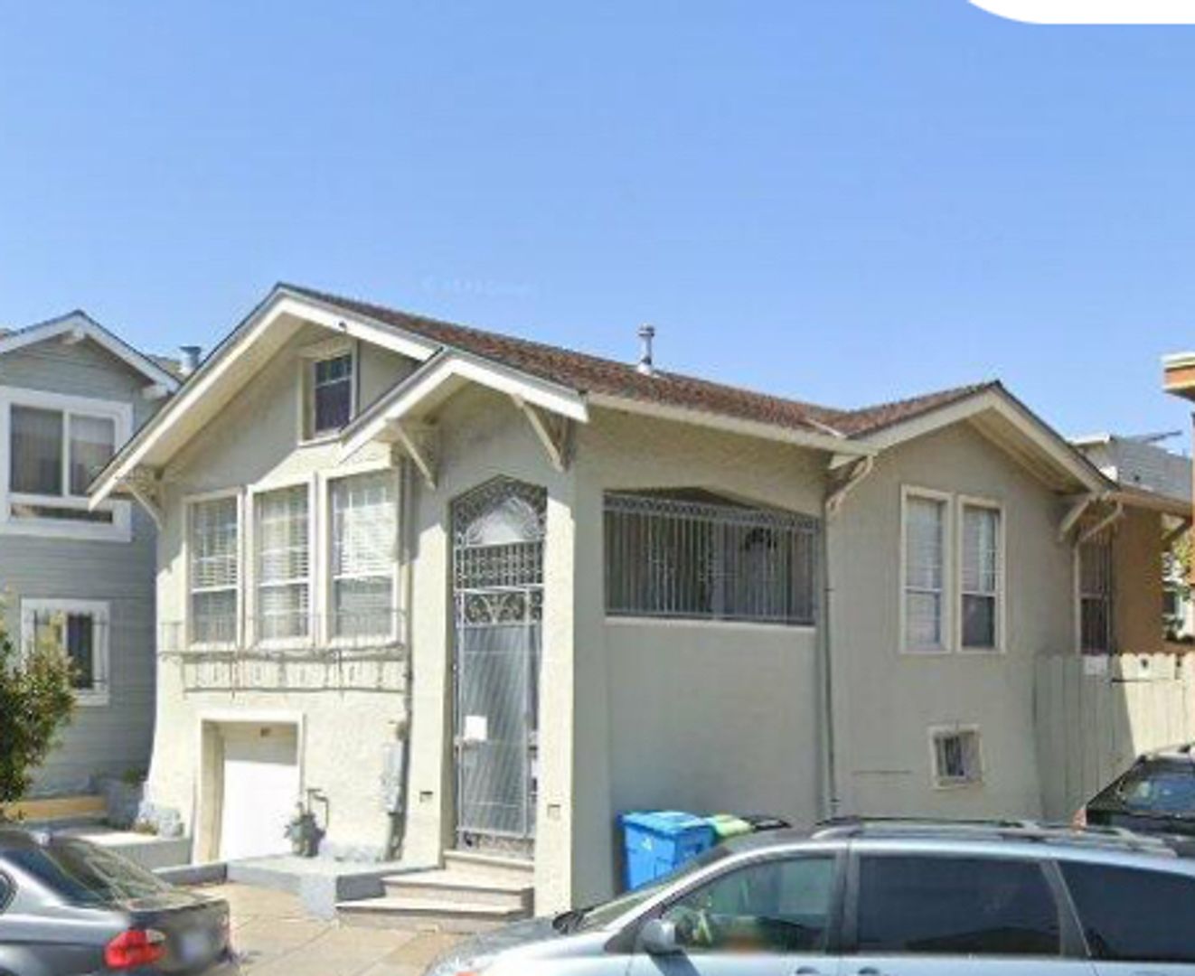 EPIC REA - Great Renovated ( all appliances are brand new ) Beautiful hardwood floor all over 4 BR/2 BA Home w/Parking in Mission Terrace