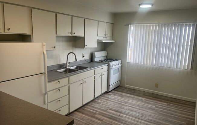 Hillcrest Apartments