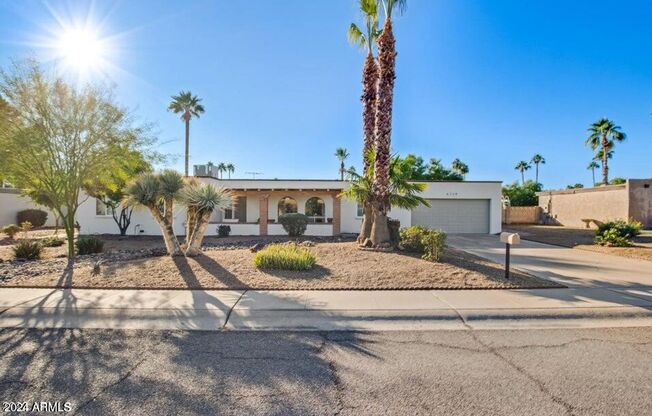 5 Bedroom Furnished Home in Scottsdale!