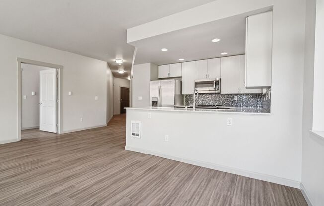 2 beds, 2 baths, 1,155 sqft, $4,295, Unit 414