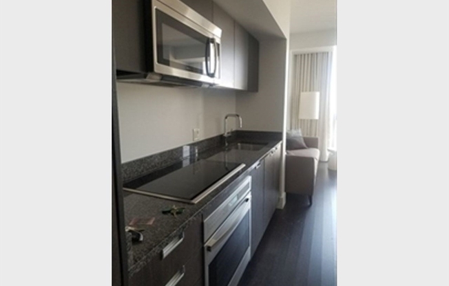 Studio, 1 bath, 427 sqft, $3,200, Unit 19-D