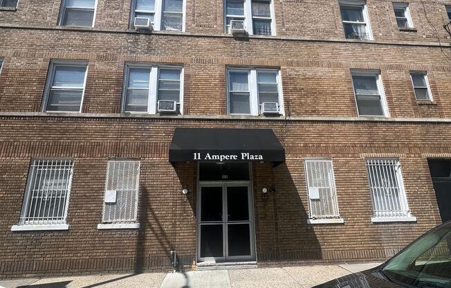 5 Whitney Place