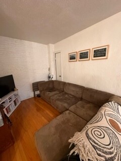 1 bed, 1 bath, $2,630, Unit 2