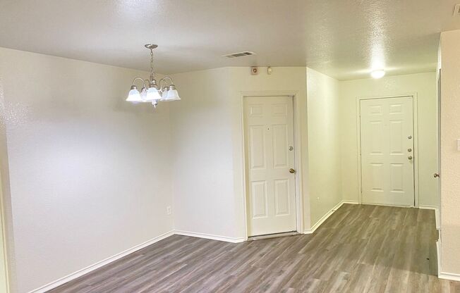 Newly Renovated 4 bed 2 bath home!!