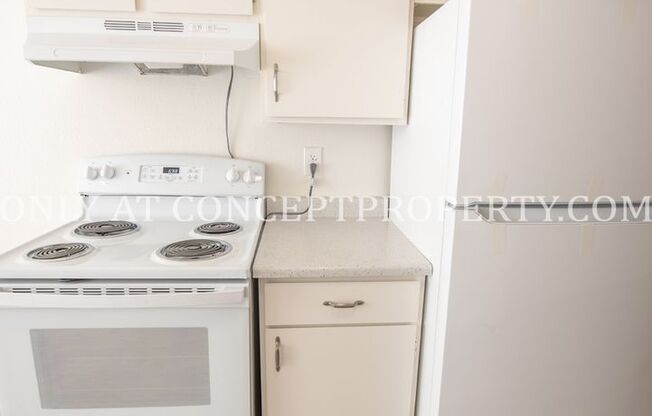 2 beds, 1 bath, 810 sqft, $1,199