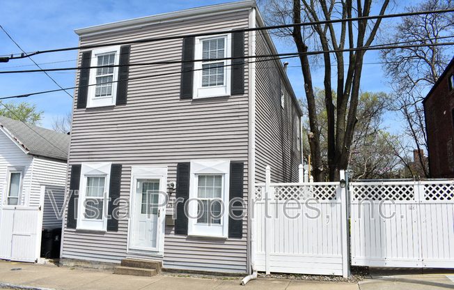 745 VINE ST