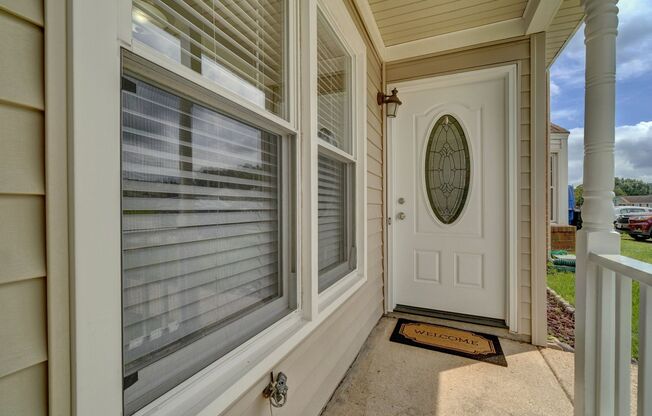 Ready NOW!! 3-Bedroom Townhome In Salem Lakes! Pet Friendly - All Appliances Convey - Fenced Backyard!