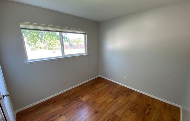 2 beds, 1 bath, $1,675, Unit 291A