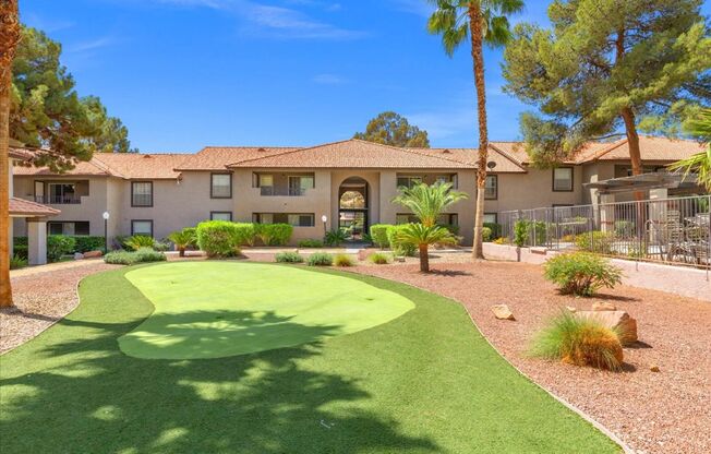 Beautiful 1 Bedroom 1 Bath Condo - Move In ready!