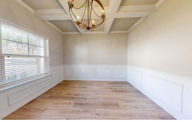 2101 FORREST CV
