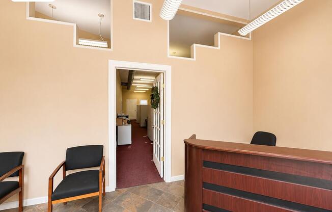 27 11 ASTORIA BLVD
