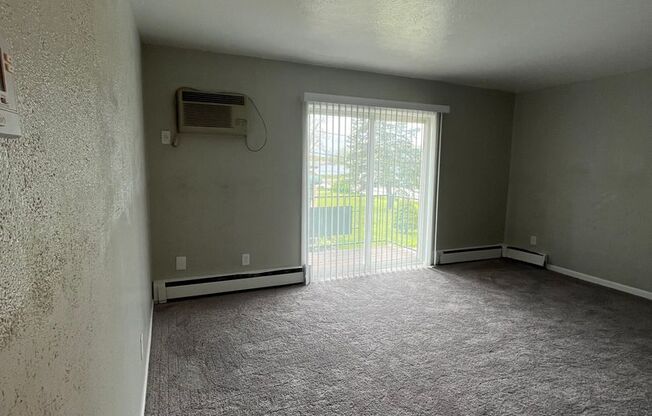 1 bed, 1 bath, $960, Unit 205