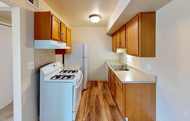 Chestnut-Lake-Apartments-2-Bedroom-Kitchen-Defurnished